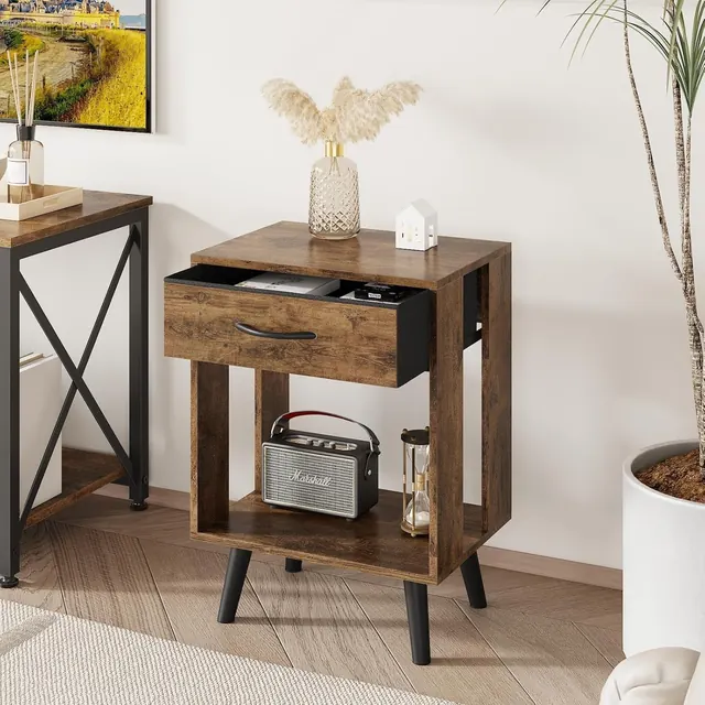 GYIIYUO a side table for everyday essentials — official product image