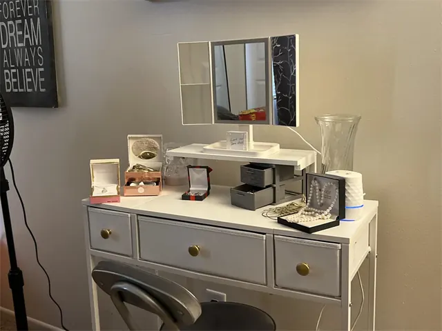 GYIIYUO furniture gallery — setting 9